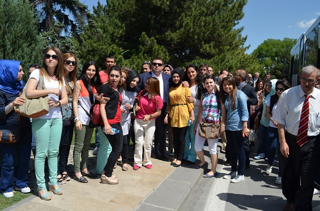 Gözlükçüler ve Optisyenler Günü
