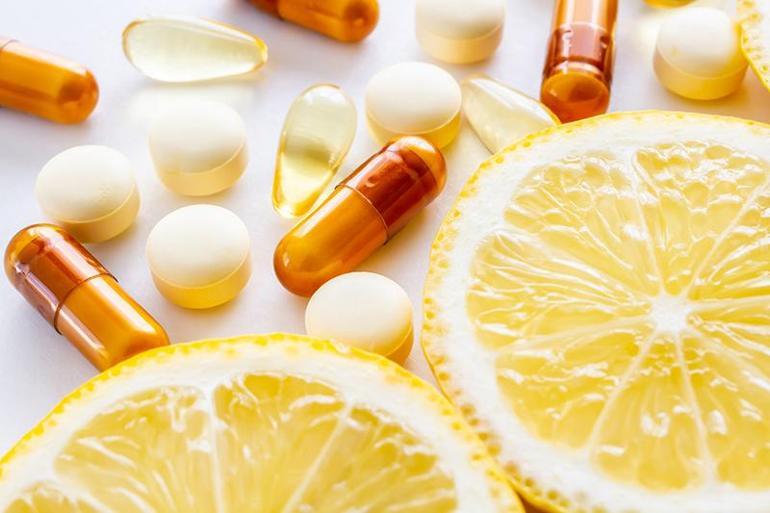 Vitaminlerin gücü katarakta geçit vermiyor Cam gibi gözlerin sırrı bu besinlerde